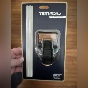 Yeti Rambler Straw Cap - Black and Clear new